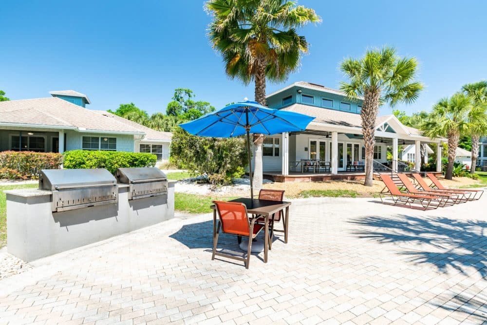 cabana beach gainesville off campus apartments naer university of florida gainesville fl poolside grilling stations